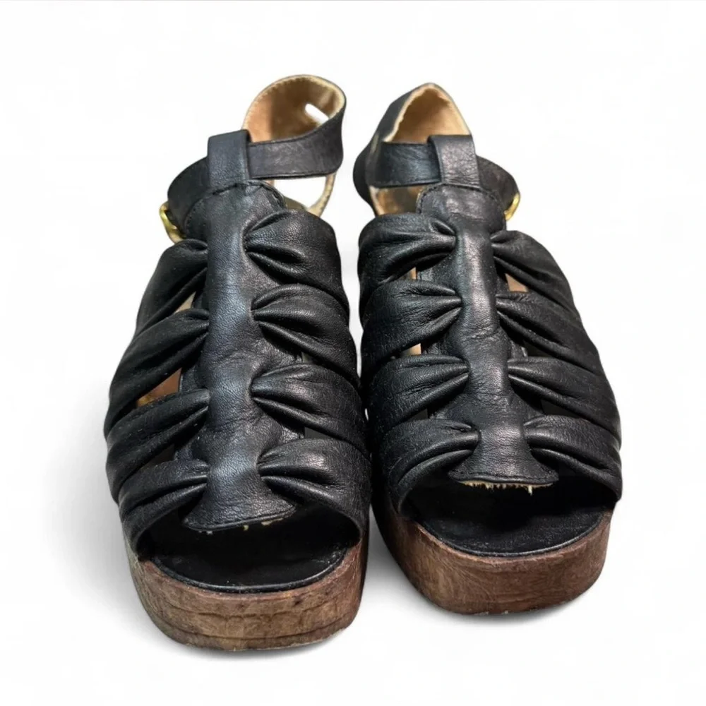 Vintage City Nights Black Leather Platform Sandal Clogs Gold Buckle‎ Size 6 est.